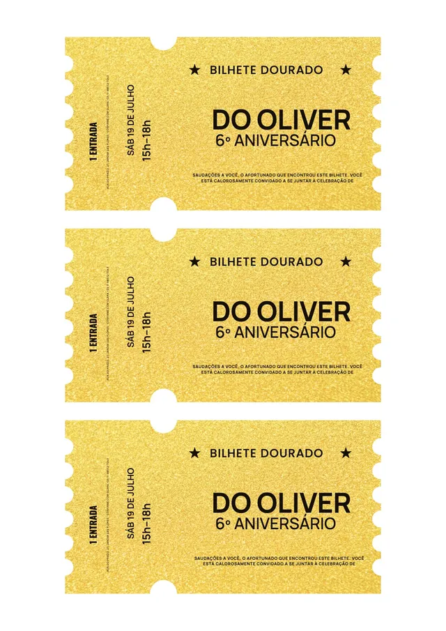 Modelo de ingresso dourado de aniversário